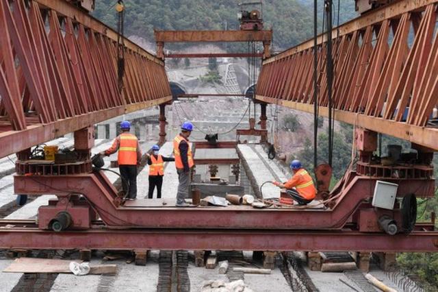 昆新楚大高速公路最新消息,新昆楚高速路通车现场图片