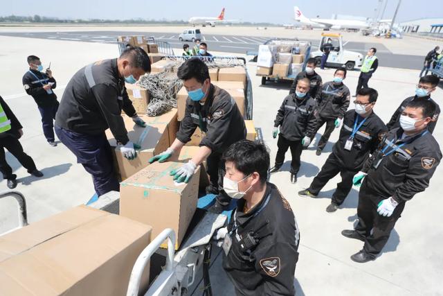 山航：青岛-日本大阪“客改货”航班顺利首飞