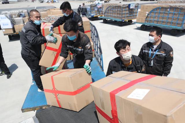 山航：青岛-日本大阪“客改货”航班顺利首飞