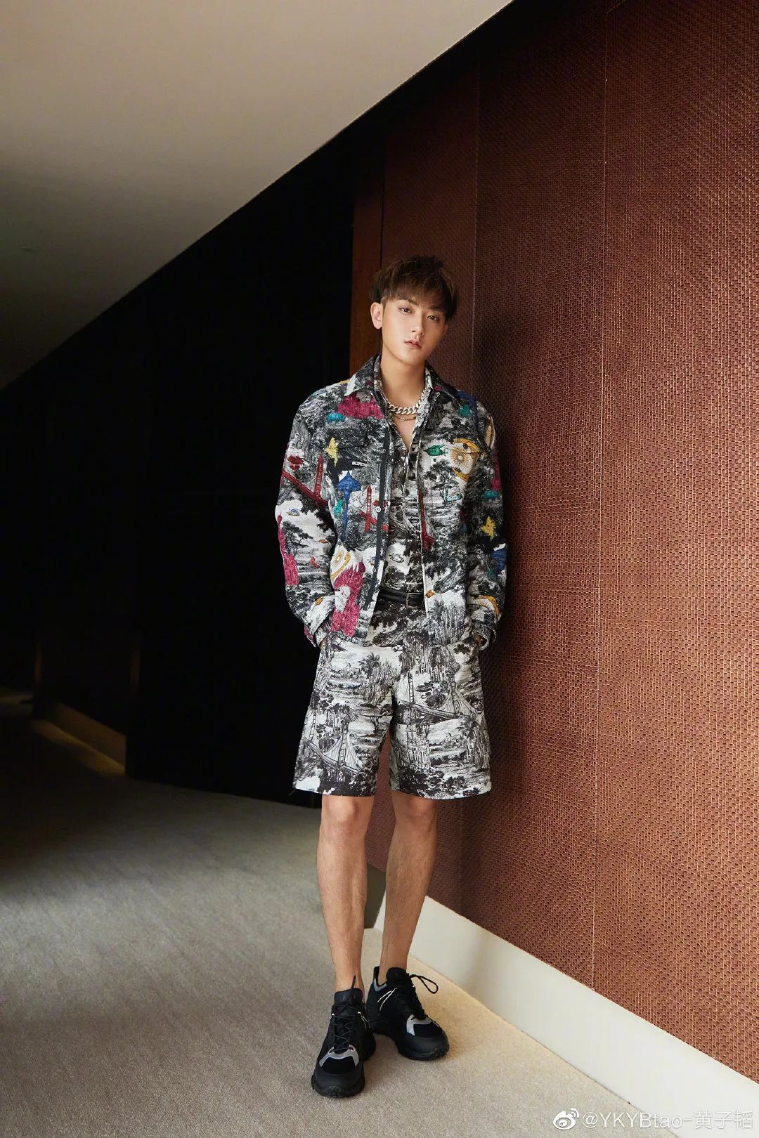 卧蚕和眼袋分不清有黑眼圈,已经分不清是卧蚕还是黑眼圈了