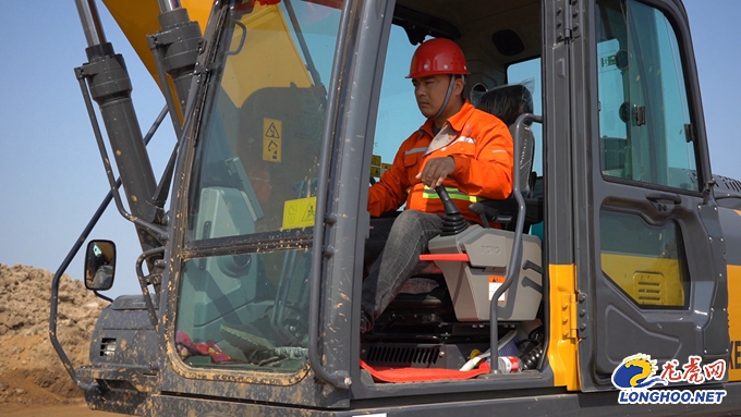 夺取双胜利我们一起拼!江苏省优秀劳动者代表亮相直播间