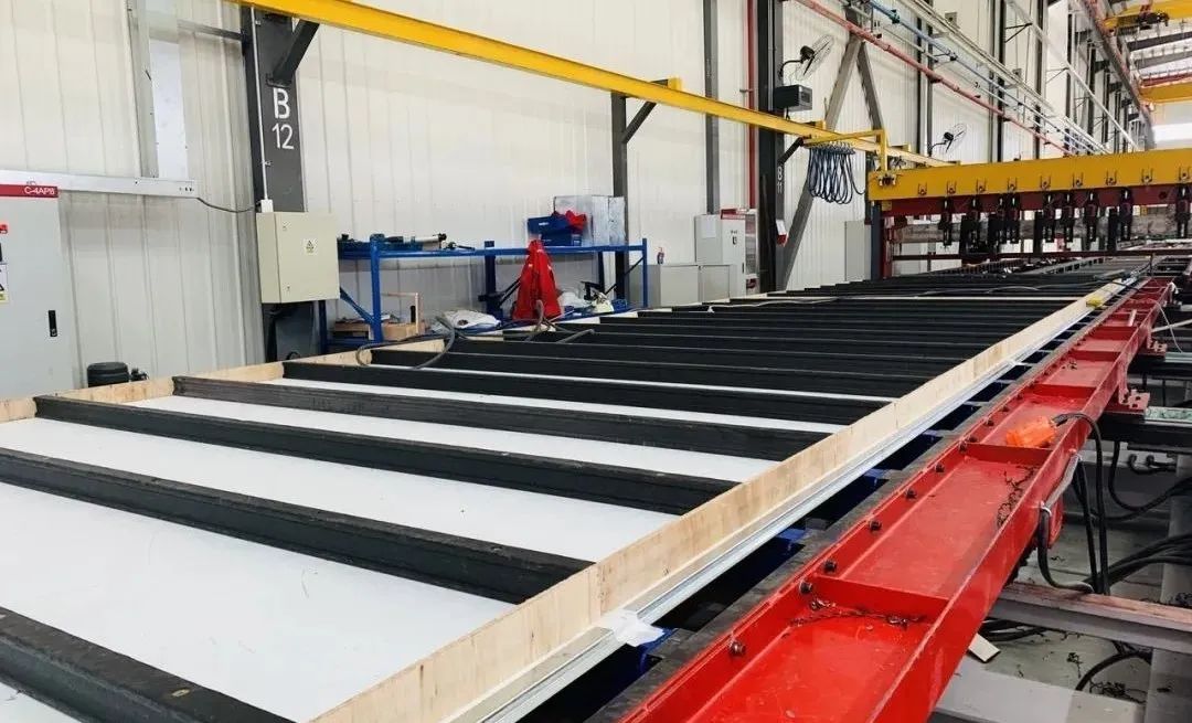 宏昌天马冷藏车厂家在哪里,江苏宏昌天马9.6米冷藏车