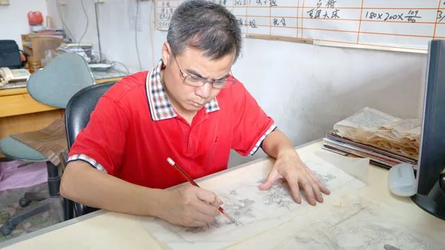 【敬业江门•匠造产业】李泽添：匠心传播古典家具非遗文化技艺的乡村工匠