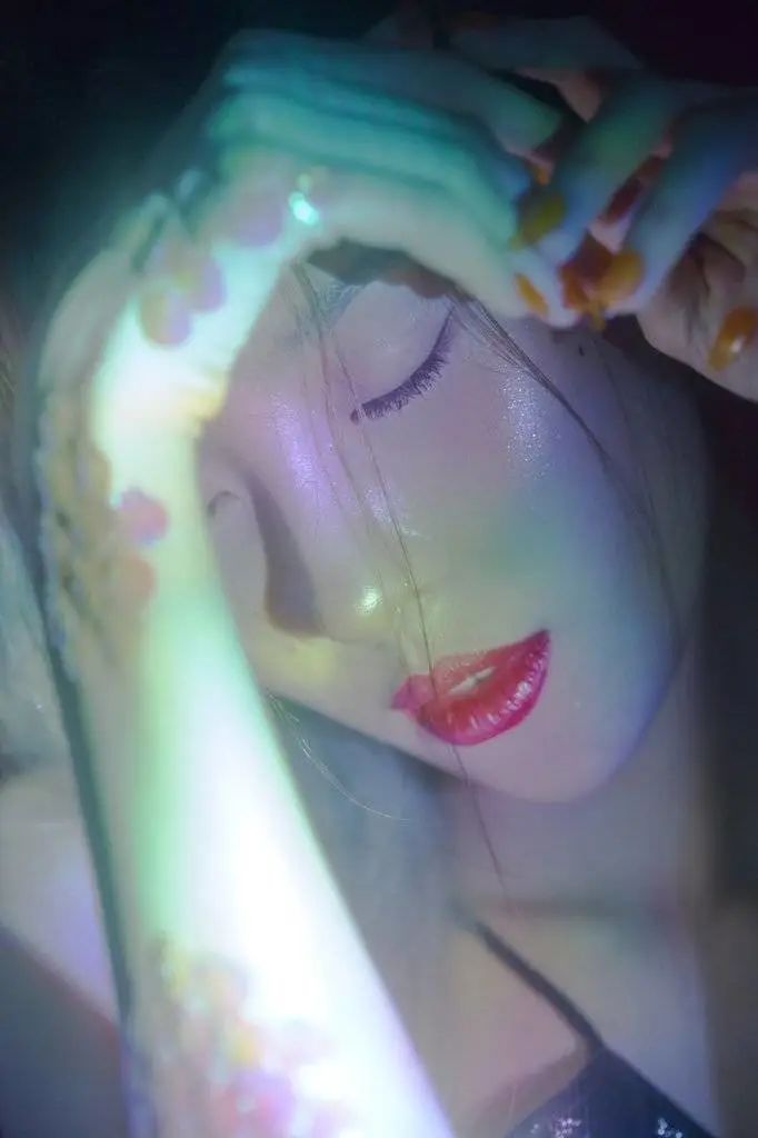 宣美出道时的视频,宣美入驻抖音账号