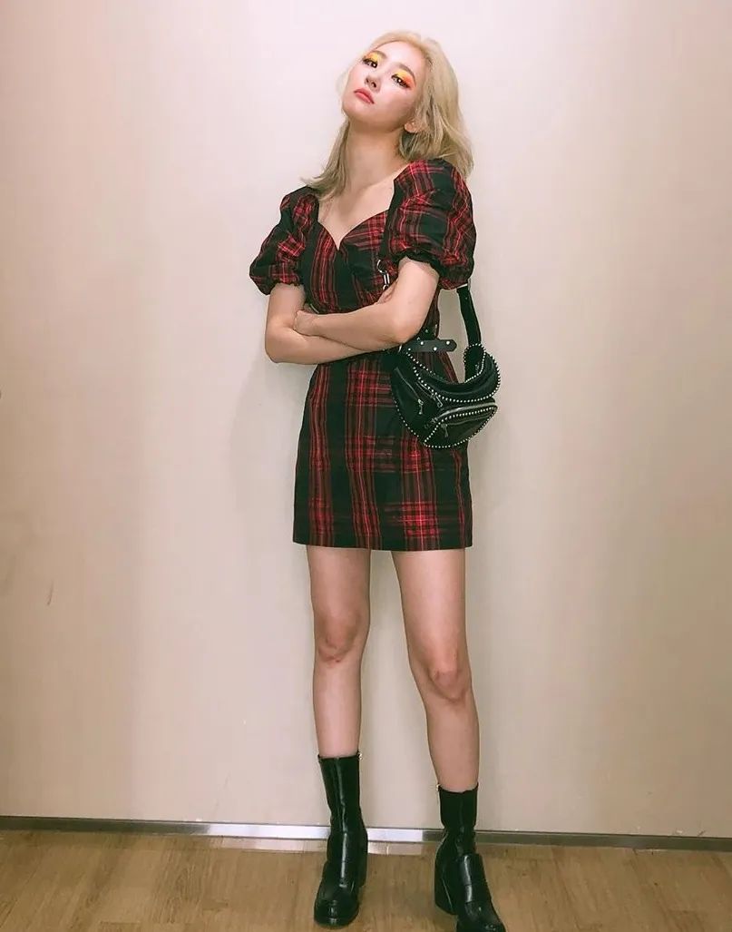 宣美出道时的视频,宣美入驻抖音账号