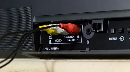 显示器上接口和功能,现在最新的显示器接口