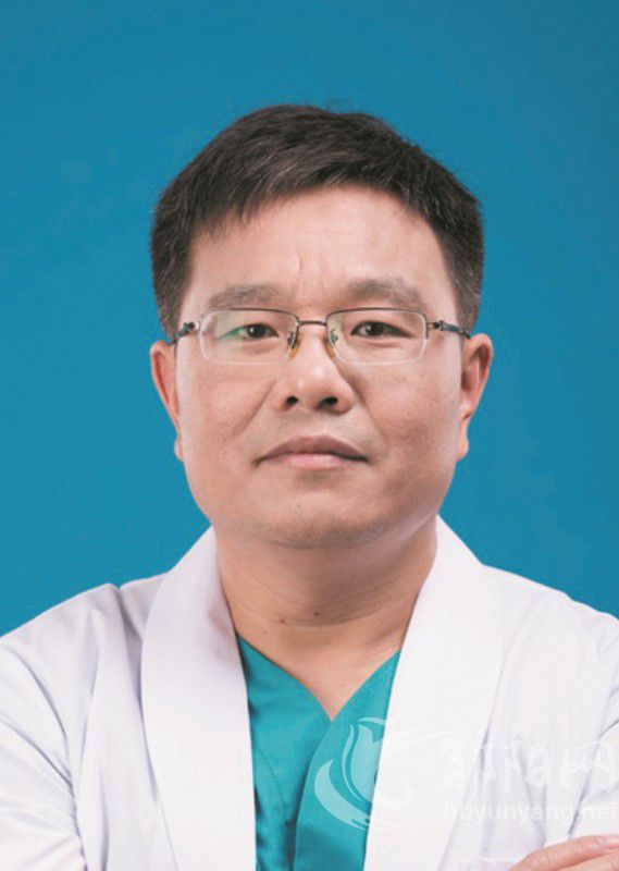 市人民医院举办“劳动模范”风采展