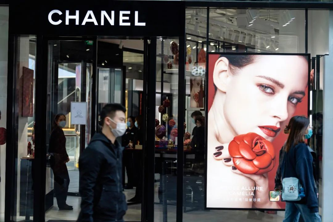 奢侈品代购工资一般多少,奢侈品代购能便宜多少钱