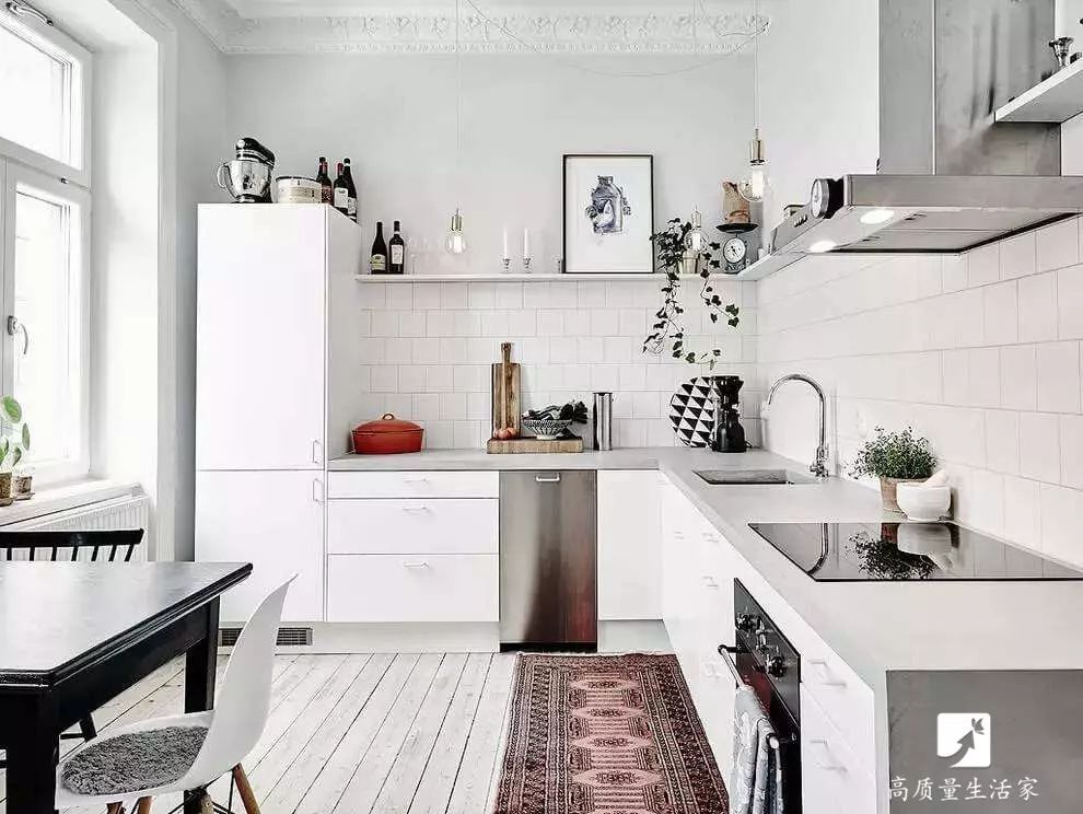 冰箱胶条发霉用小苏打,冰箱的胶条发霉难清洗教你一绝招