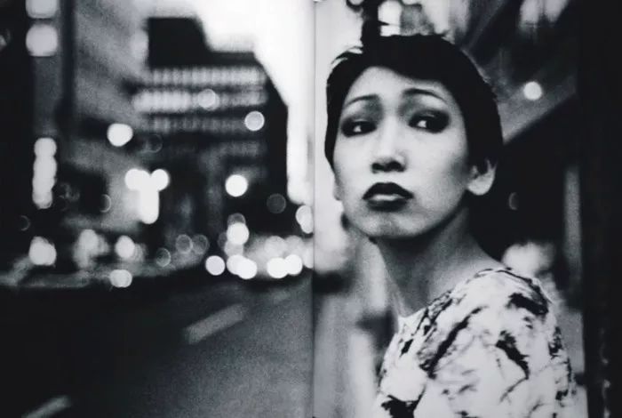 日本在世当代艺术家,日本当代艺术家太阳花