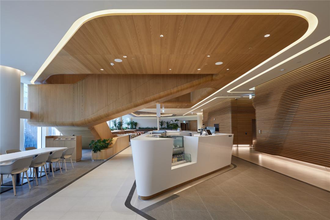 楼房外墙可以装太阳能板吗,外墙能安太阳能板吗