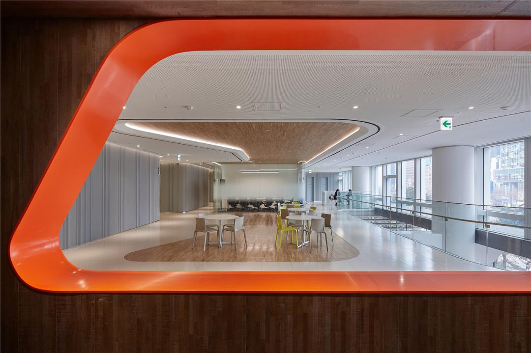 楼房外墙可以装太阳能板吗,外墙能安太阳能板吗