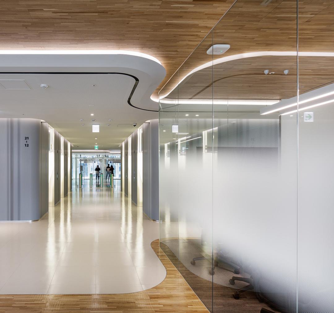 楼房外墙可以装太阳能板吗,外墙能安太阳能板吗