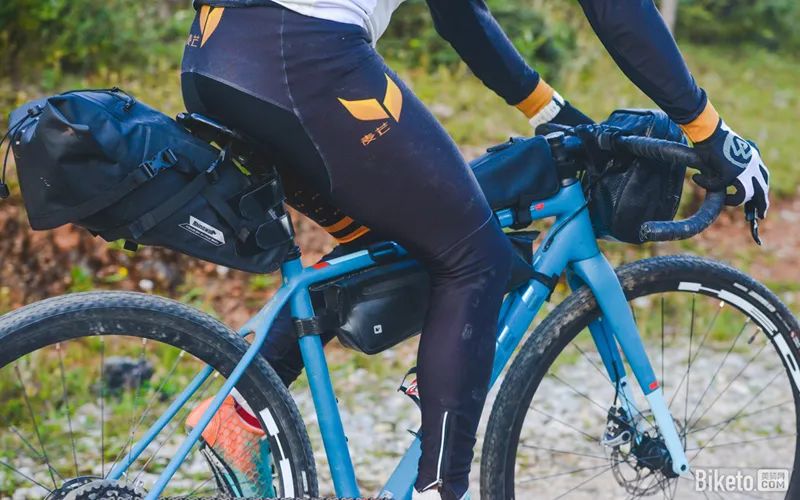 公路车怎么装骑行包,骑行工具包需要放什么