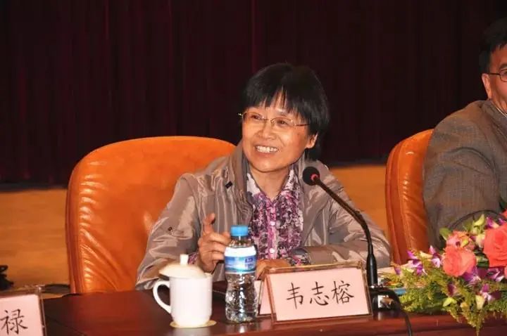 人教社总编辑韦志榕,韦志榕讲座