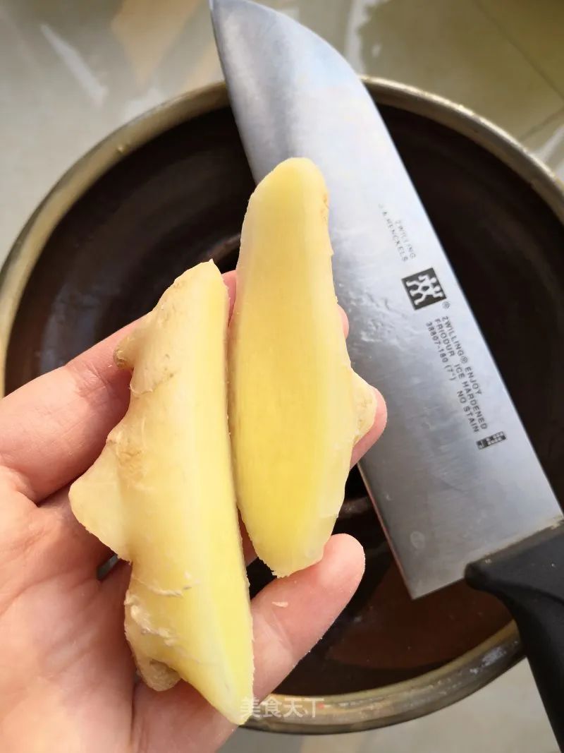 教大家做好吃爽口的四川泡菜，口感脆生，开胃解腻