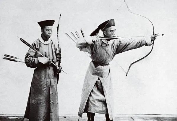 鍙よ鐢靛奖閲岀殑鐢ㄨ吙灏勭,鍙よ鐢靛奖灏勭鍔ㄤ綔