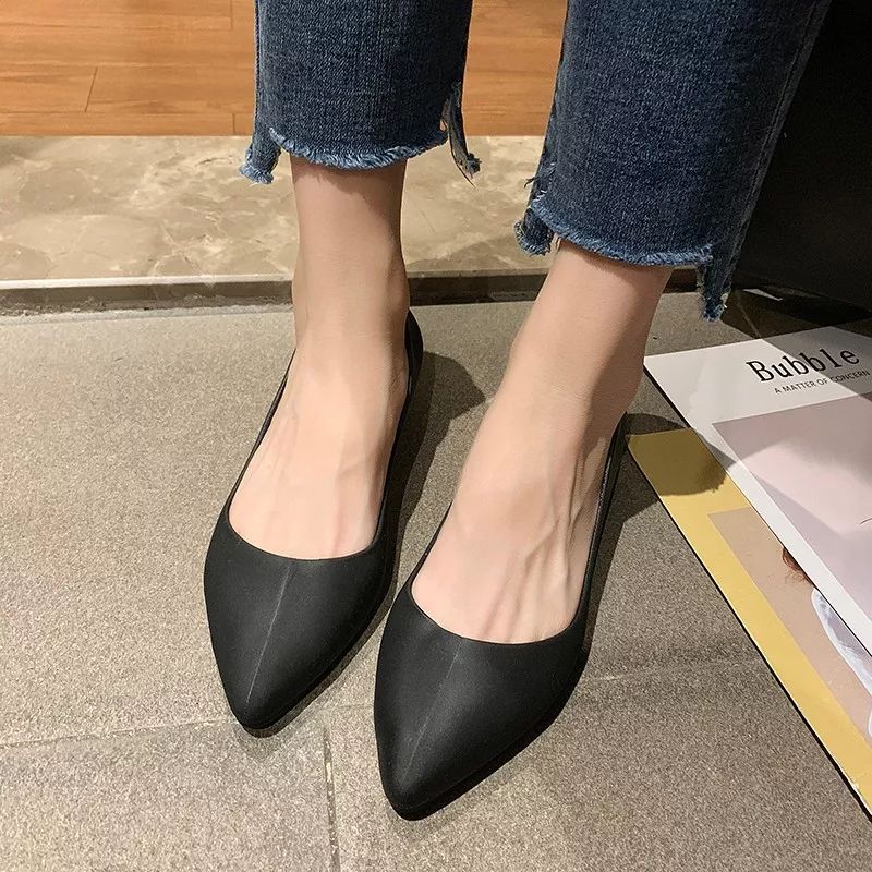 夏季不闷脚舒适防滑懒人鞋,平底鞋超软防磨脚