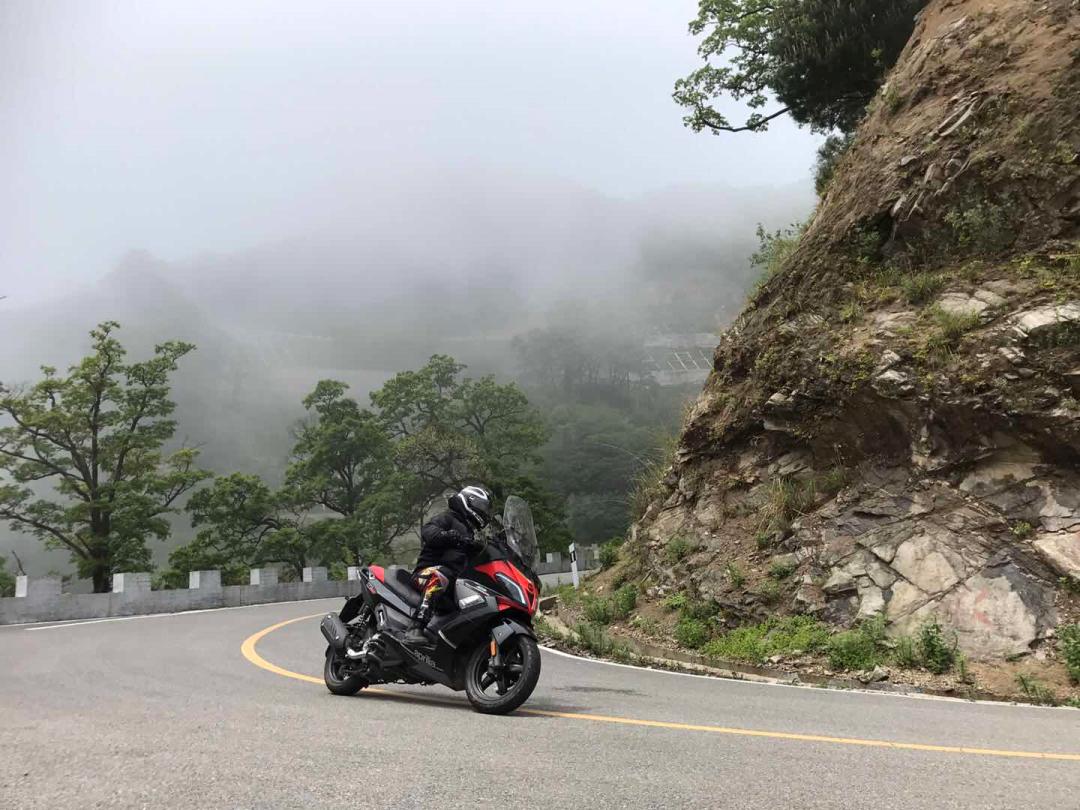 新上市250踏板车,新上市的250踏板车