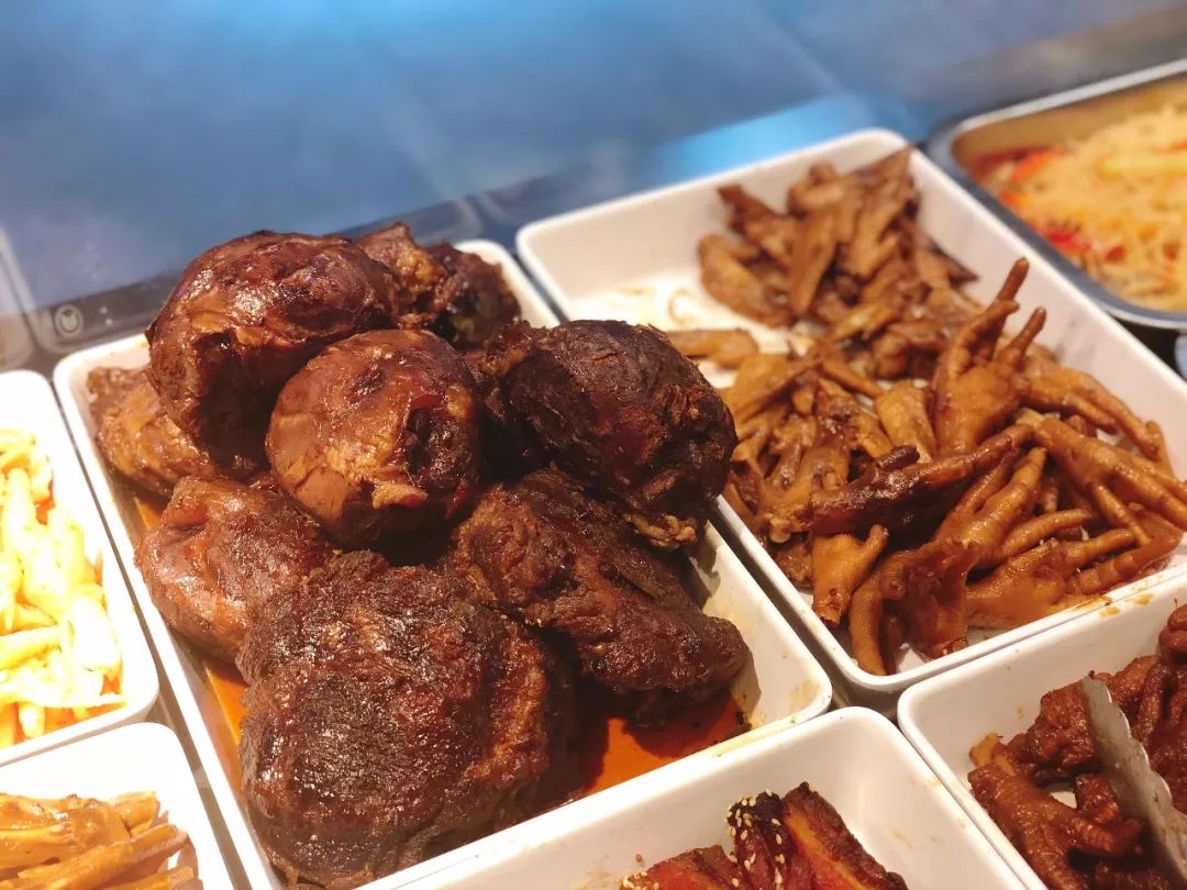 杭州凤起农贸市场的雪景酥鱼,凤起农贸市场李记酥鱼