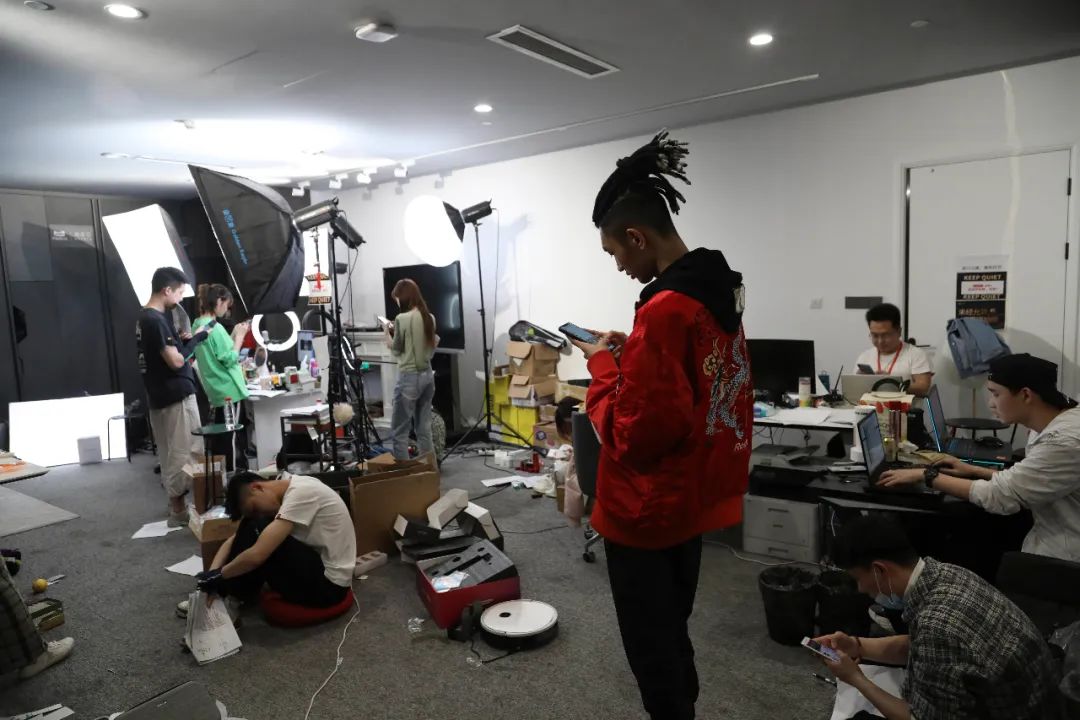 “哆啦”薇娅:站在直播带货的风口