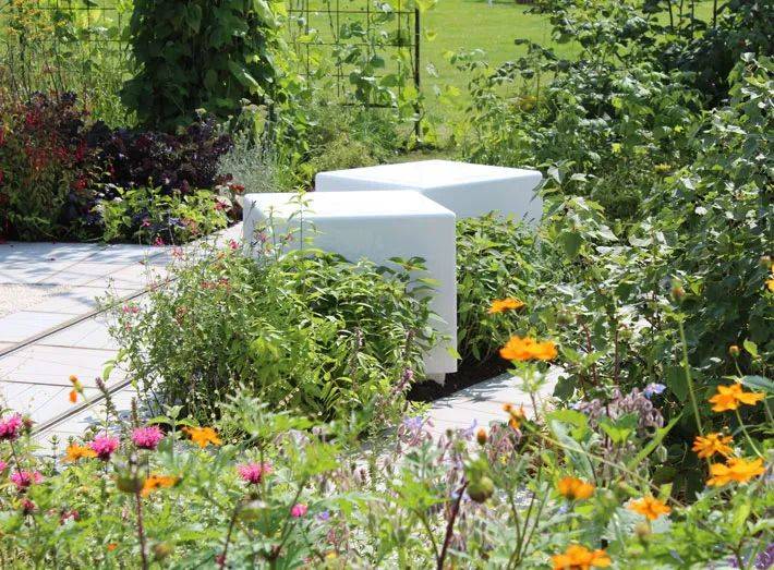 板凳奇葩设计,板凳上面的造型