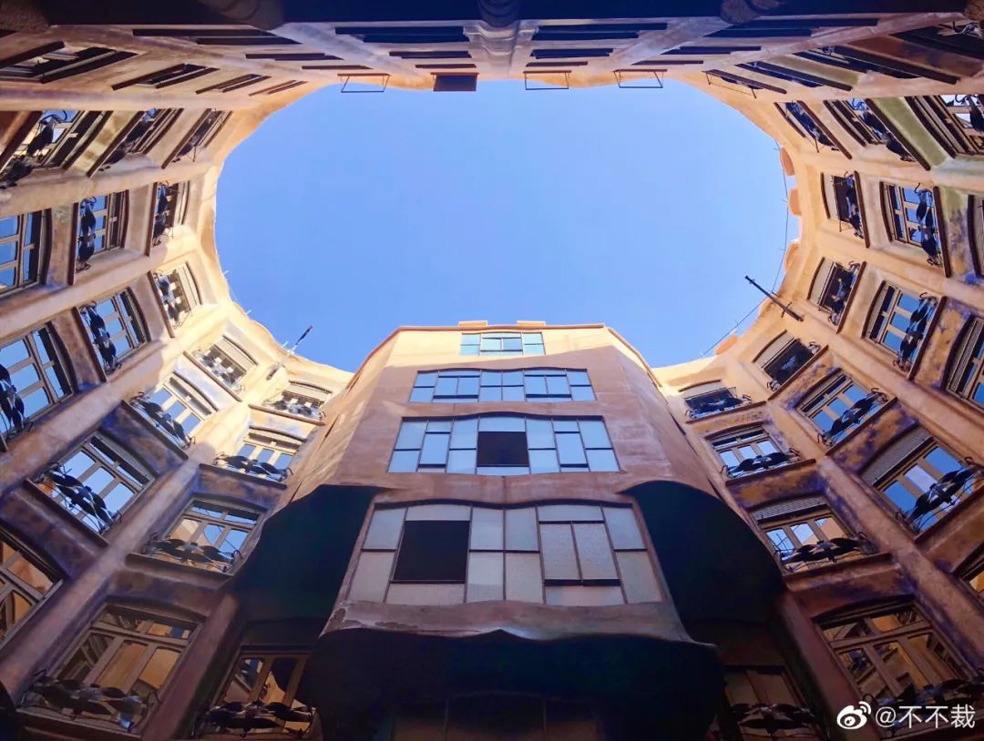 内地第三家！西班牙在成都设立总领事馆！这个浪漫“旅游王国”，有太多值得打卡