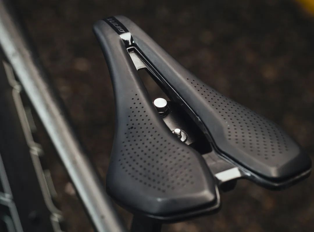 捷安特tcr买哪款,捷安特全新tcr购买指南