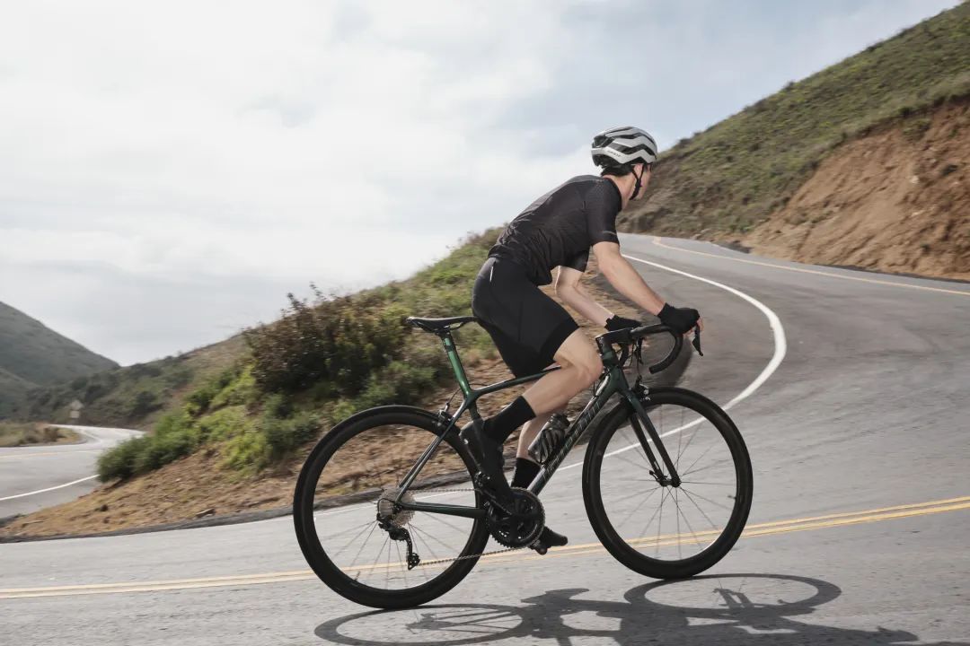 捷安特tcr买哪款,捷安特全新tcr购买指南