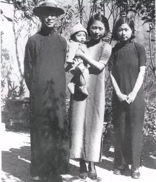 沈从文和张兆和的爱情故事,沈从文张兆和的爱情简介