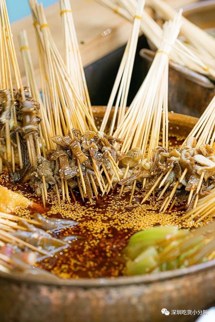 开门就排队的茶饮店,开门就排队的烧烤大鹏