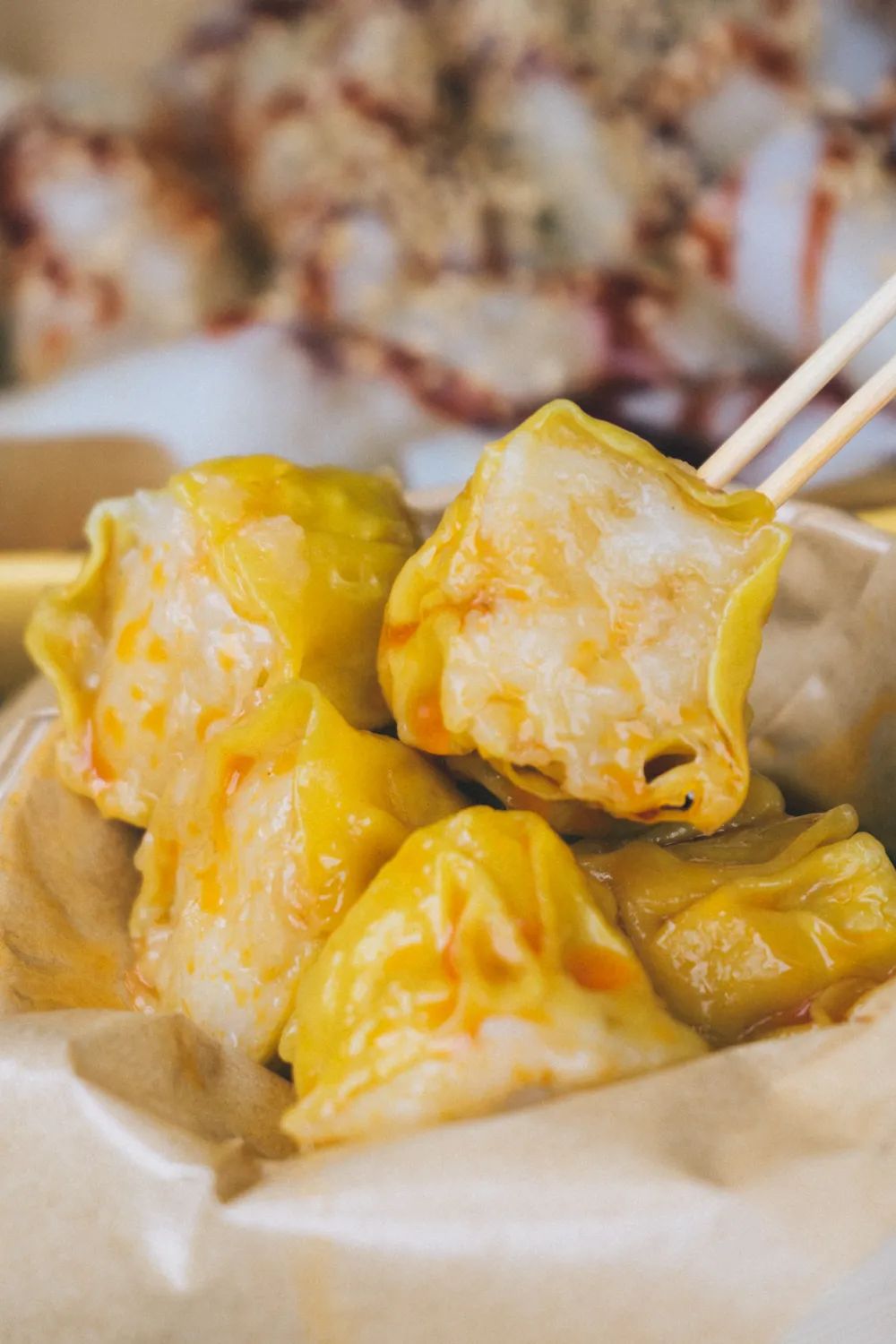 开门就排队的茶饮店,开门就排队的烧烤大鹏