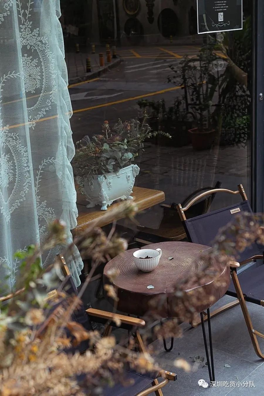 开门就排队的茶饮店,开门就排队的烧烤大鹏