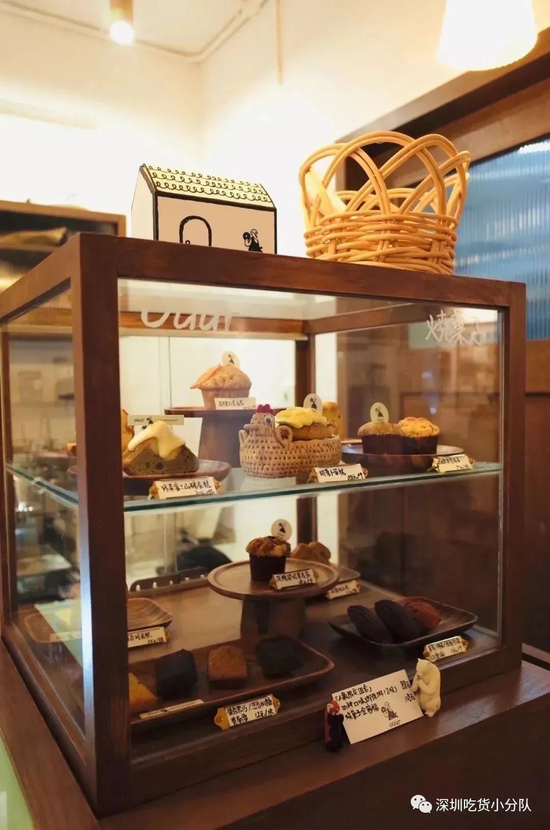 开门就排队的茶饮店,开门就排队的烧烤大鹏