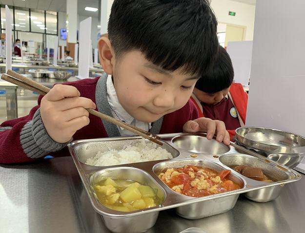 神兽归笼在学校的情景,神兽归笼的校园