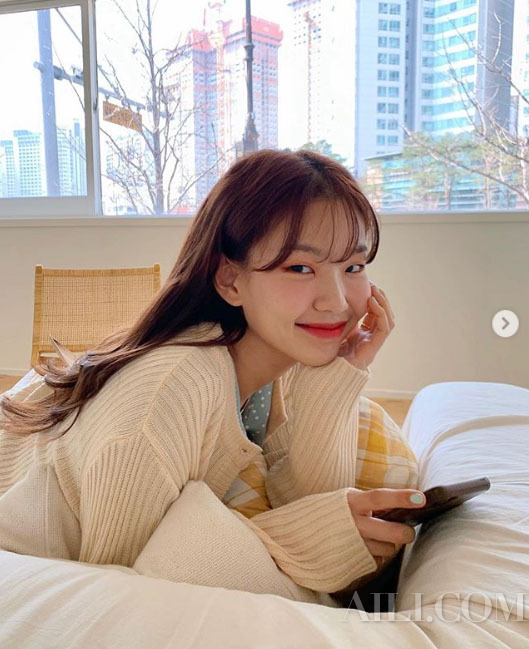 起床后头发全乱了还油,起床后头发凌乱