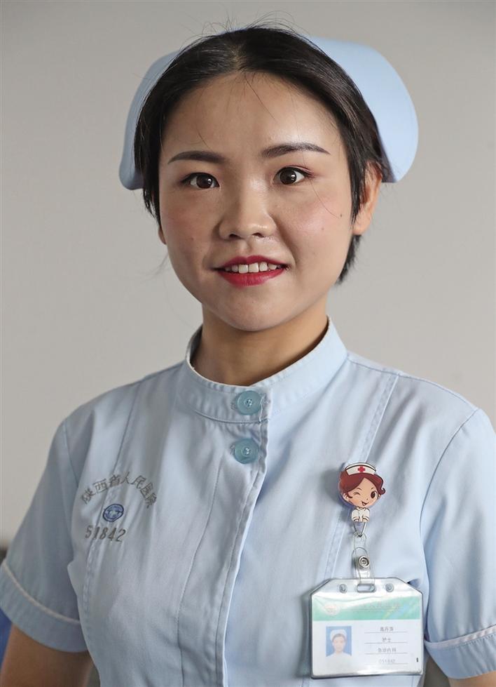 90后护士小姐姐的一天,90后美女小护士