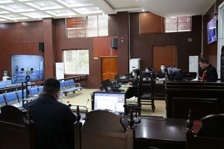 街头售卖假药被公安机关查处,黑心医院卖假药被抓