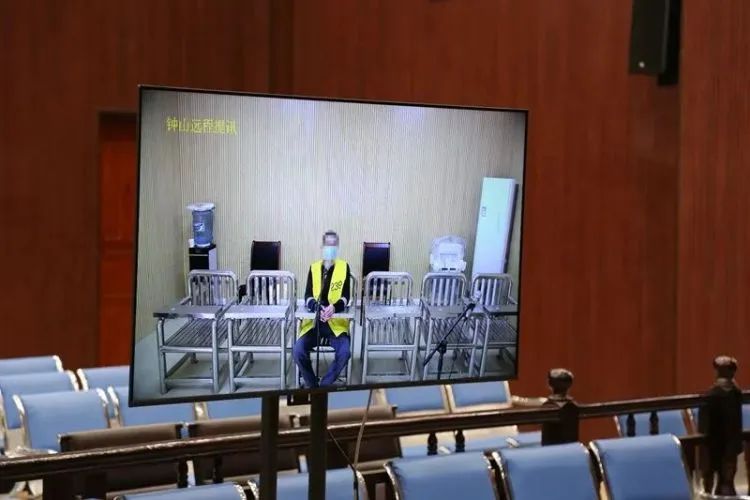 街头售卖假药被公安机关查处,黑心医院卖假药被抓