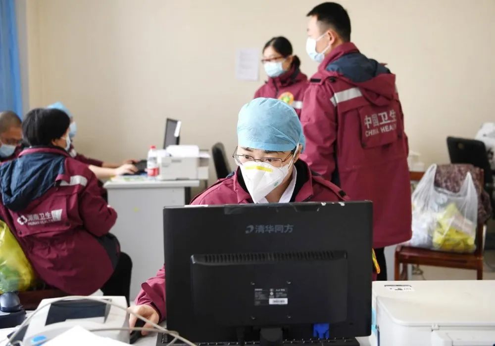 湖北抗疫一线医护人员直播,援鄂青年医护人员连麦直播