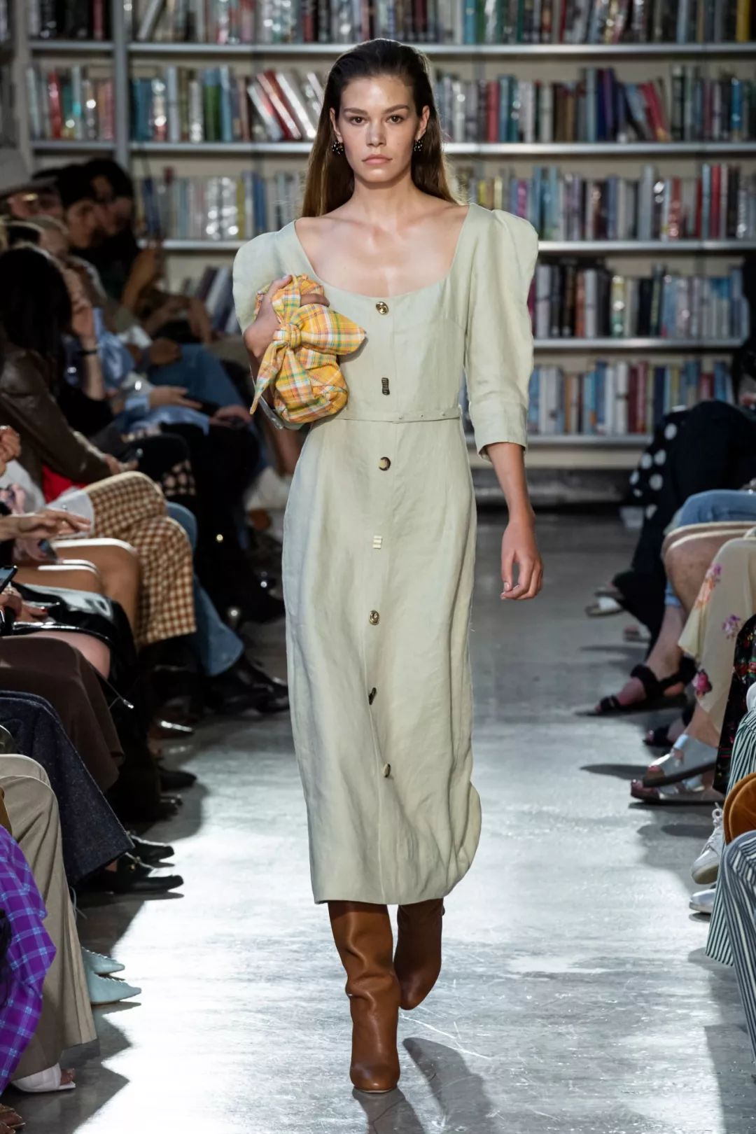 色彩趋势|2020十大流行色彩趋势与搭配指南