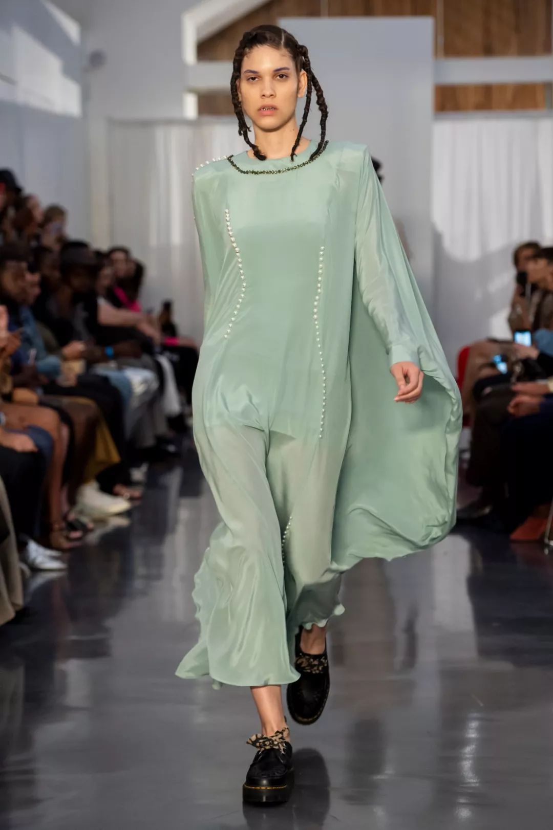 色彩趋势|2020十大流行色彩趋势与搭配指南