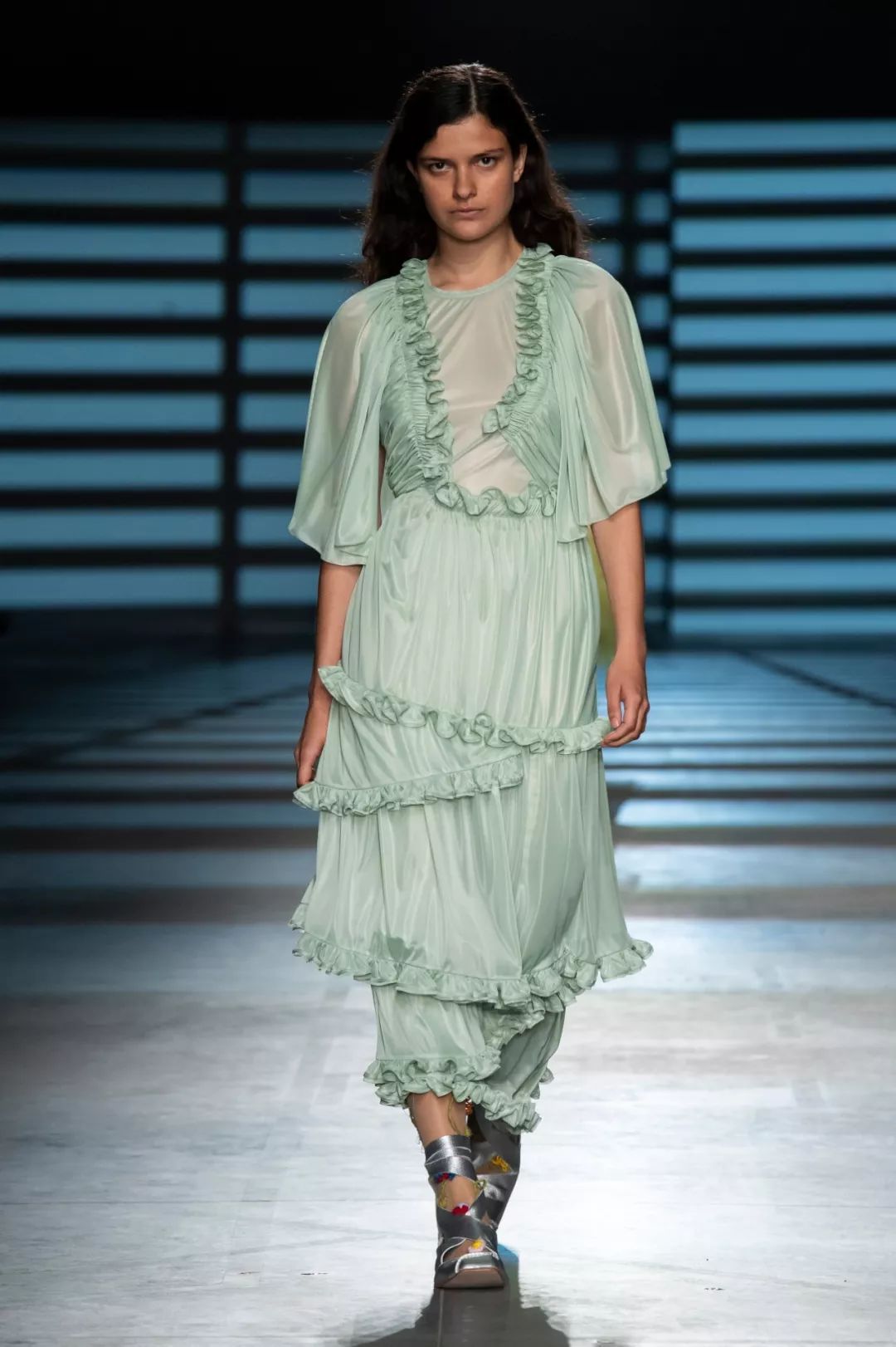 色彩趋势|2020十大流行色彩趋势与搭配指南