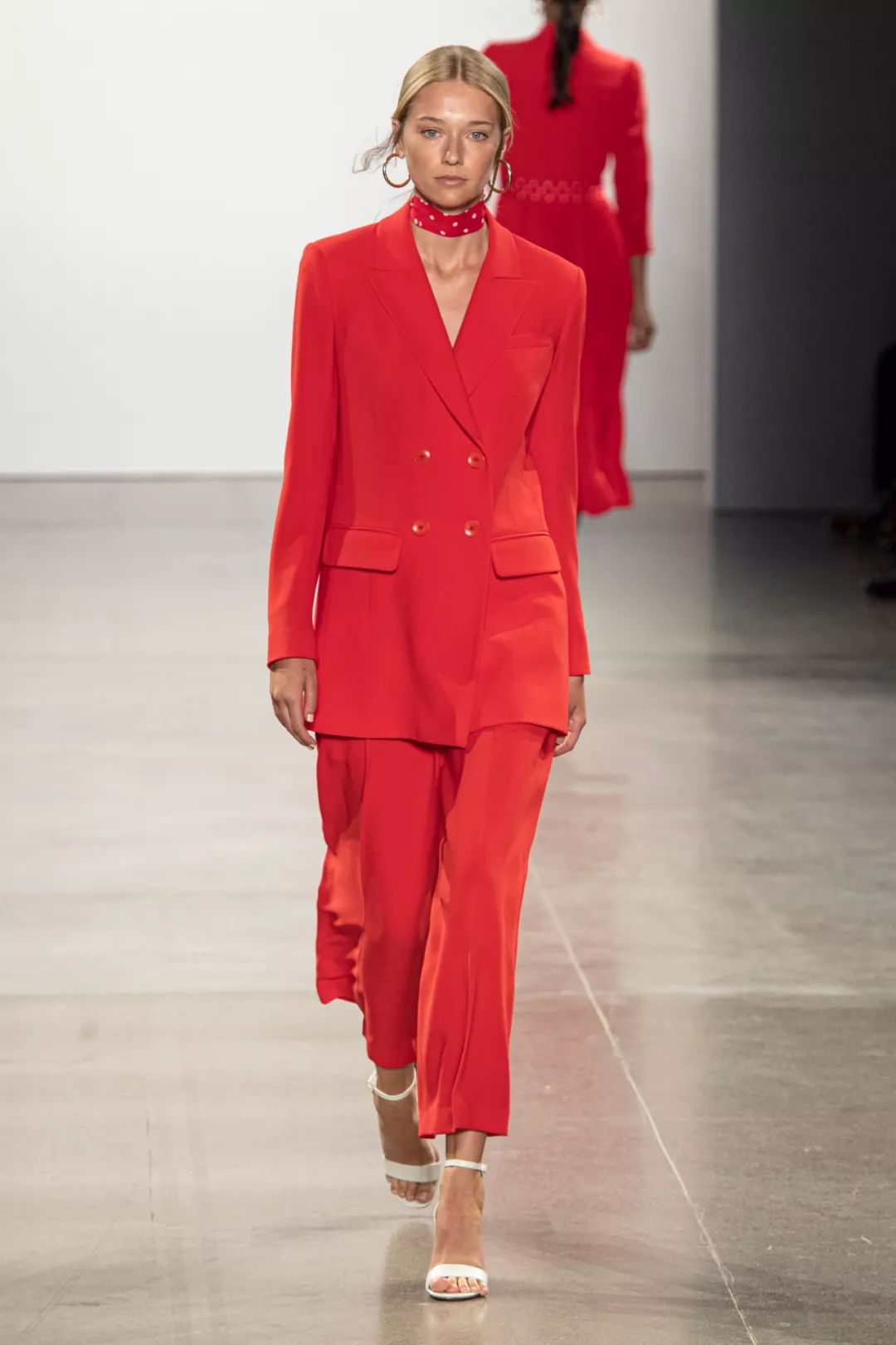 色彩趋势|2020十大流行色彩趋势与搭配指南