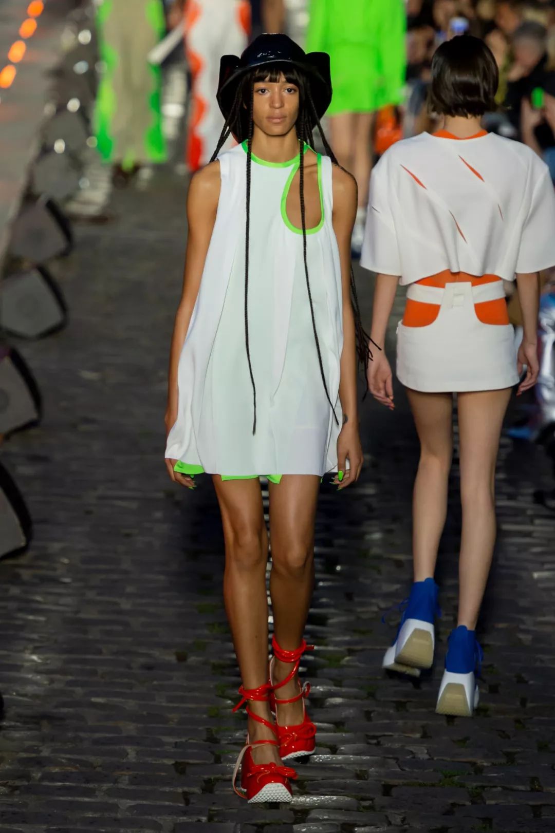 色彩趋势|2020十大流行色彩趋势与搭配指南