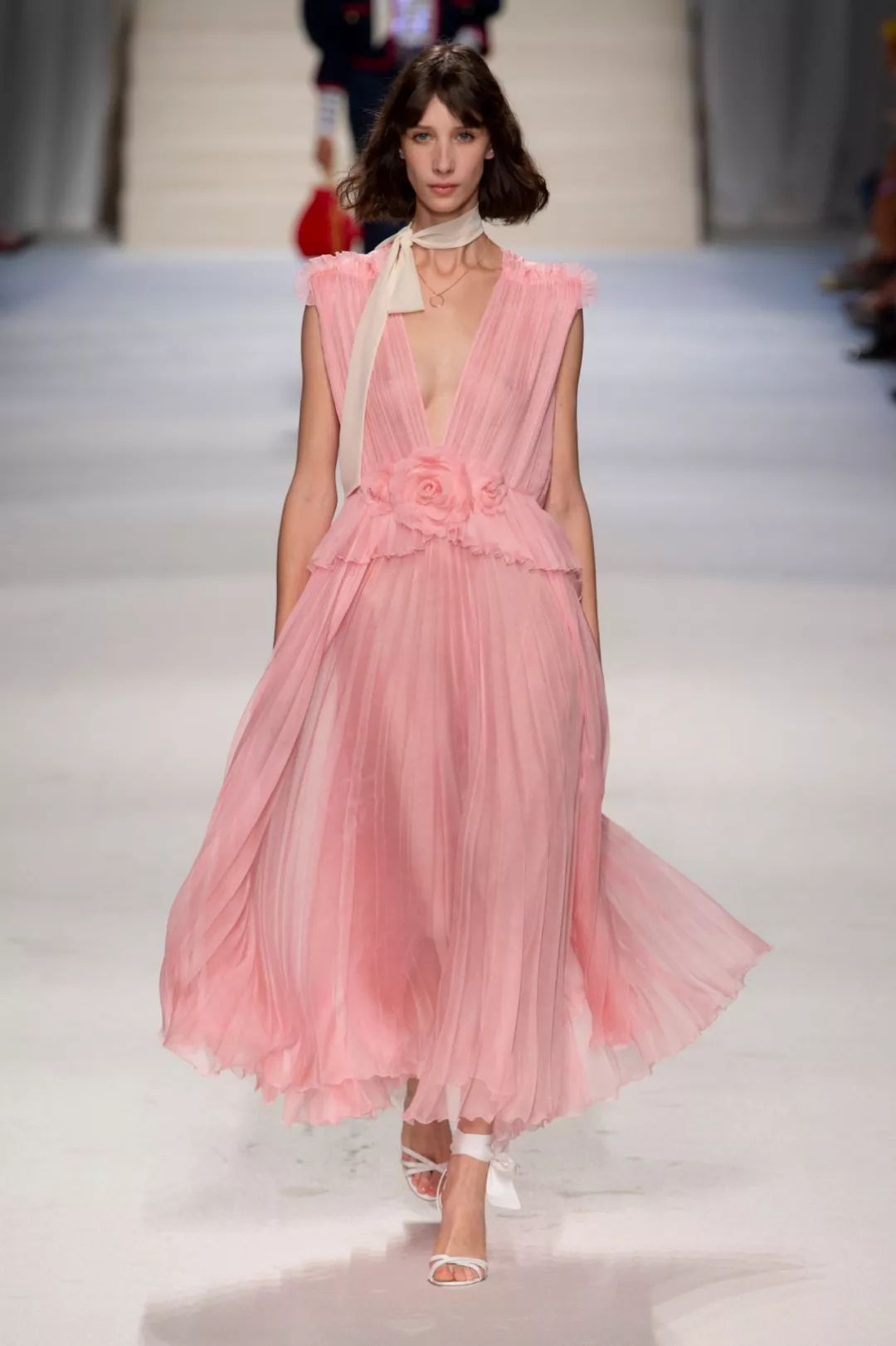 色彩趋势|2020十大流行色彩趋势与搭配指南