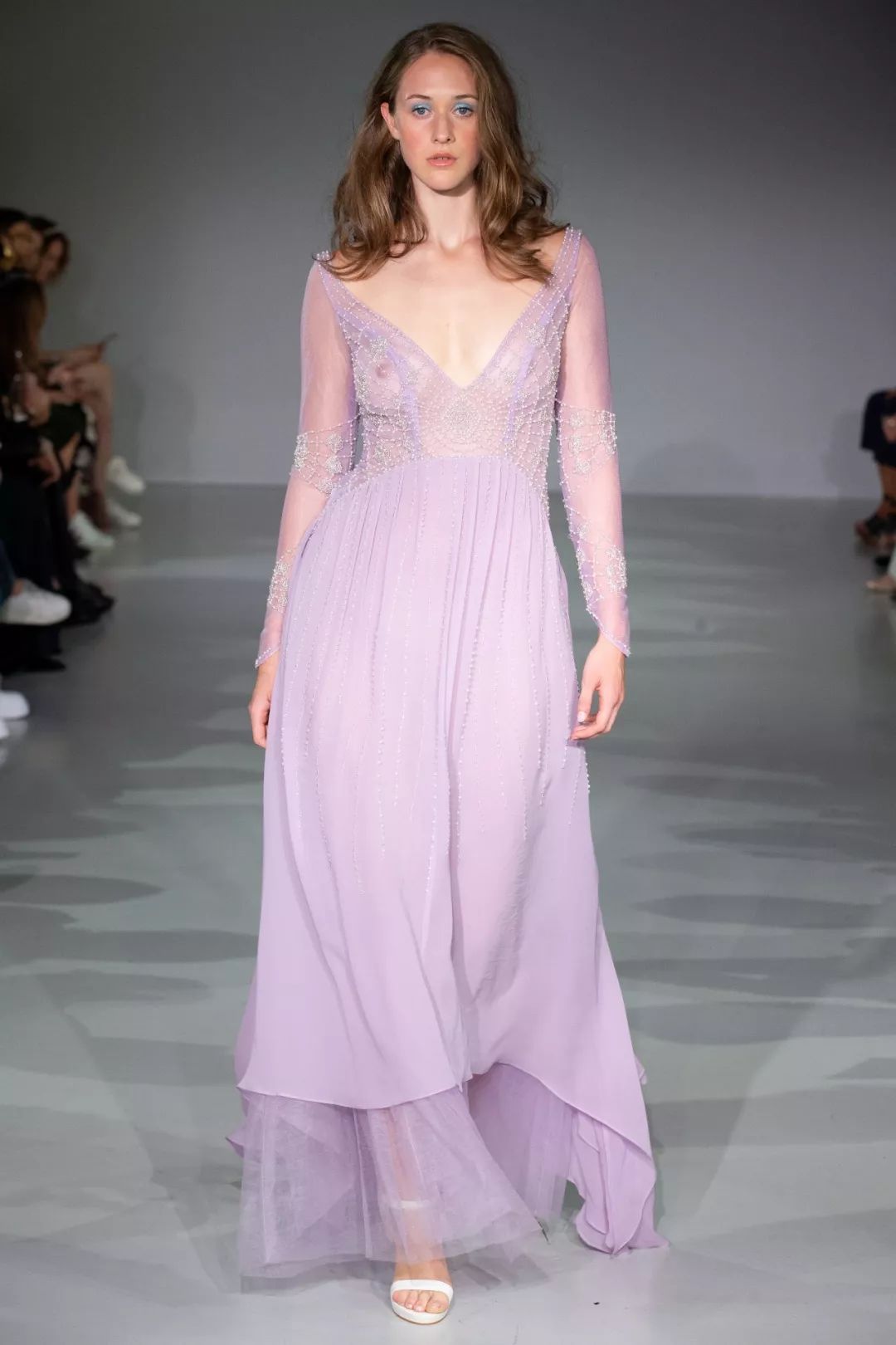 色彩趋势|2020十大流行色彩趋势与搭配指南