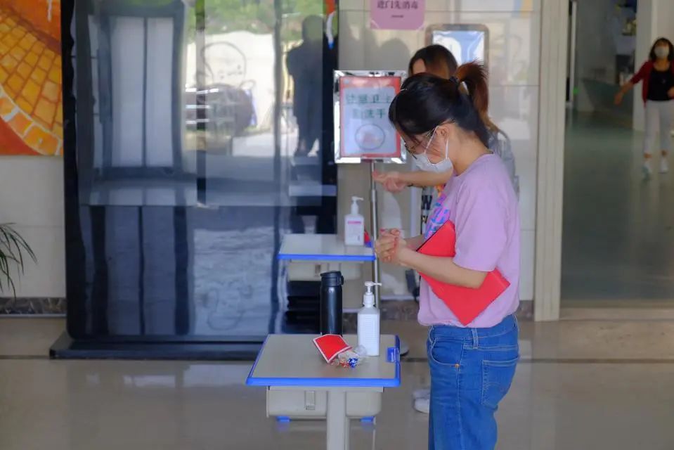 上海宝山区小学生开学时间,上海宝山小学今天开学吗
