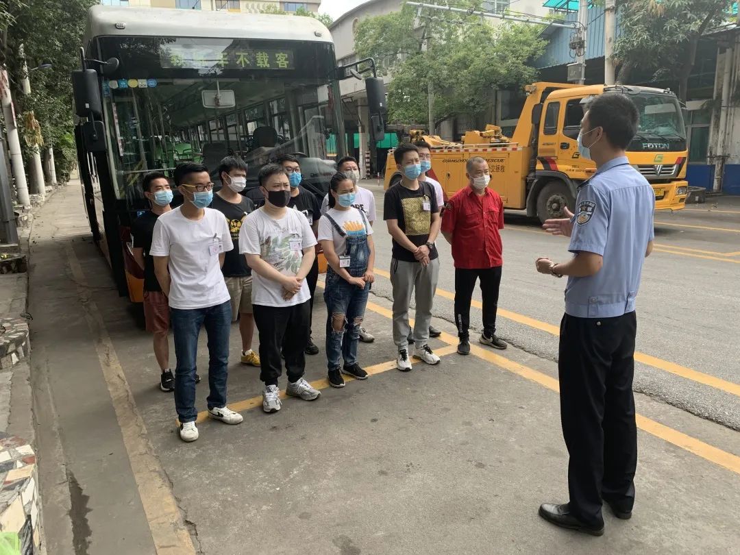 恢复驾考“头啖汤”考前辅导帮一帮