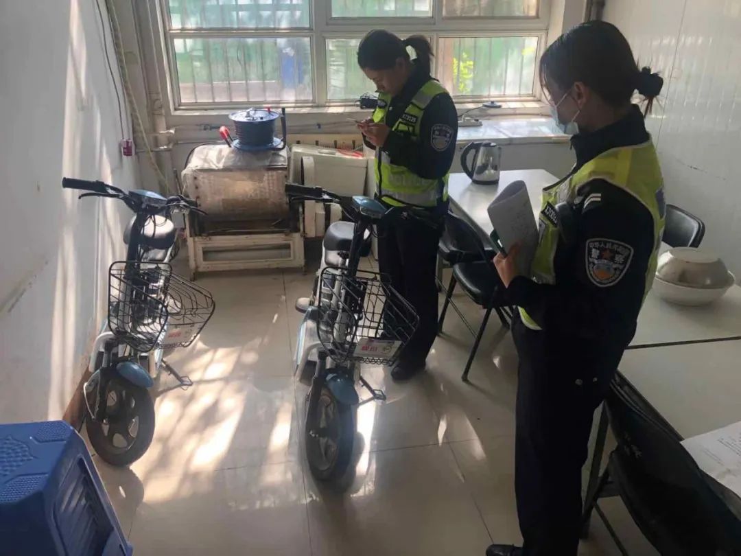 @电动车车主集中挂牌延期至8月31日9月1日起无牌电动车不能再上路了！这些地点都能挂！